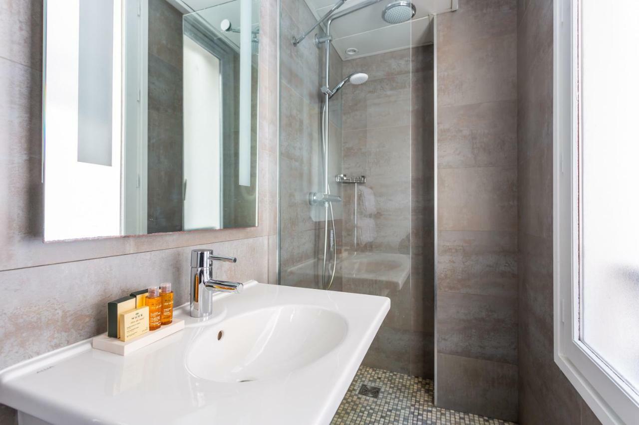 Logis Hotel 15 Montparnasse Paris Exterior photo