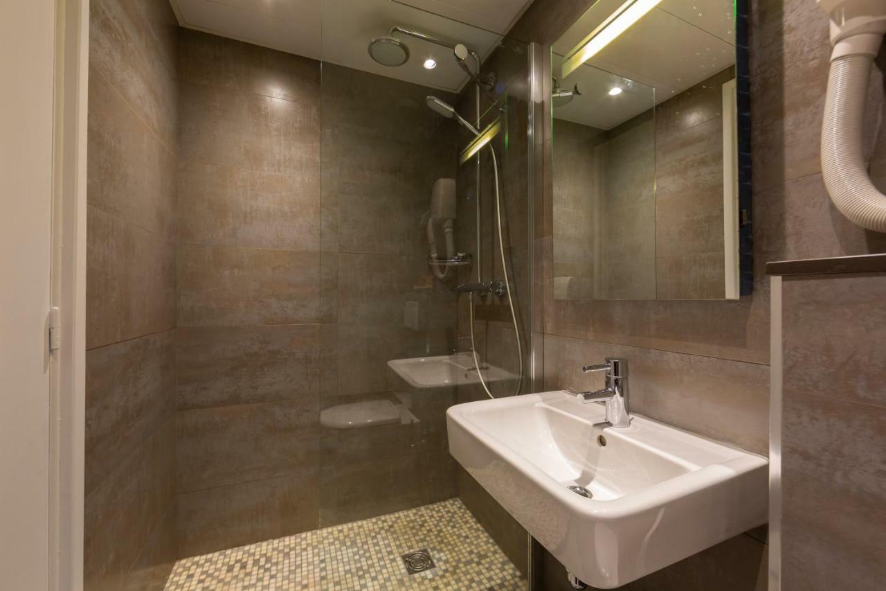 Logis Hotel 15 Montparnasse Paris Exterior photo